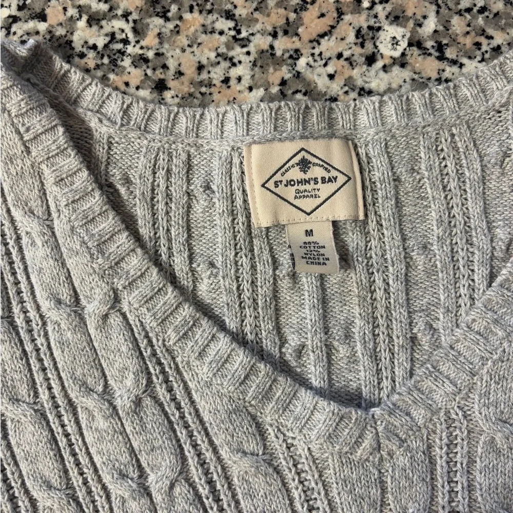 Gray v beck St. John’s bay cotton sweater size m